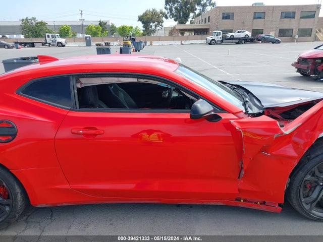 Chevrolet Camaro 1ss 2017 1G1FE1R71H0214114 Image 13