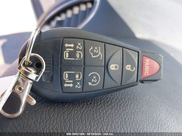 2C4RDGCG0KR771483 Dodge Grand Caravan Sxt