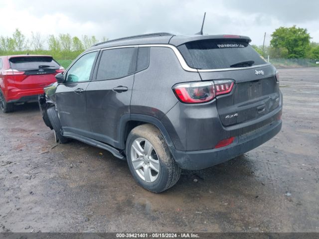 3C4NJDBB1NT118710 Jeep Compass Latitude 4x4