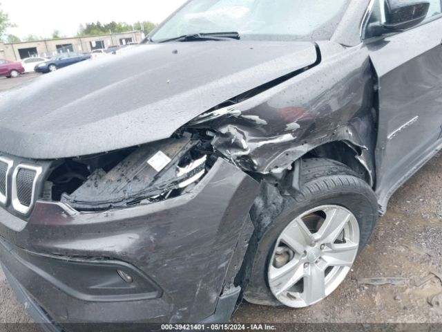 3C4NJDBB1NT118710 Jeep Compass Latitude 4x4