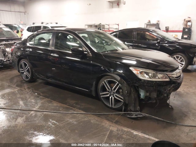 2016 1HGCR2F5XGA216994 main image