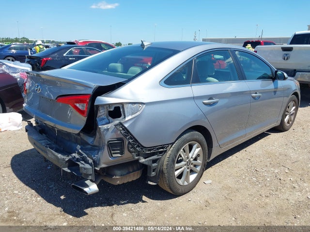 Hyundai SONATA SE 2016 5NPE24AF2GH372852 Image 4