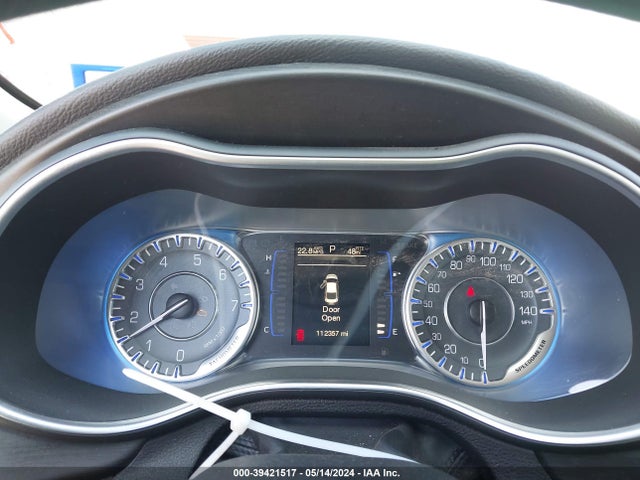 Chrysler 200 Limited 2015 1C3CCCAB0FN547291 Image 7