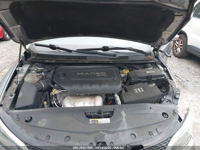 Chrysler 200 C 2015 1C3CCCCB1FN545515 Image 10