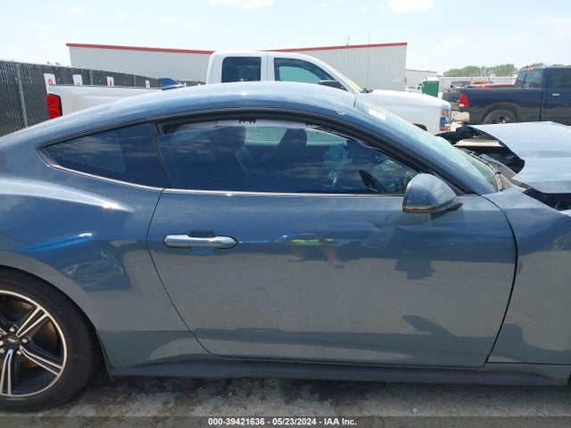 Ford Mustang Ecoboost Premium Fastback 2024 1FA6P8TH3R5109810 Image 12