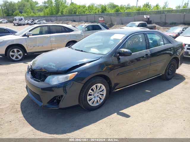 Toyota CAMRY LE 2014 4T4BF1FK3ER401274 Image 2