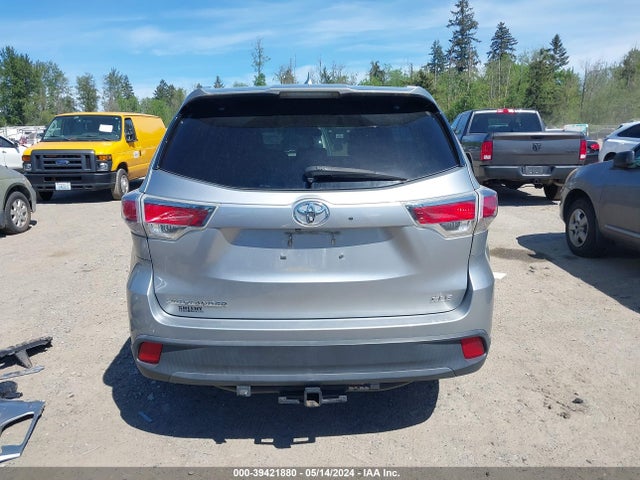 Toyota Highlander Xle V6 2015 5TDKKRFHXFS098951 Image 17