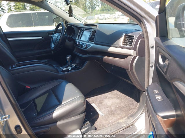 Toyota Highlander Xle V6 2015 5TDKKRFHXFS098951 Image 5