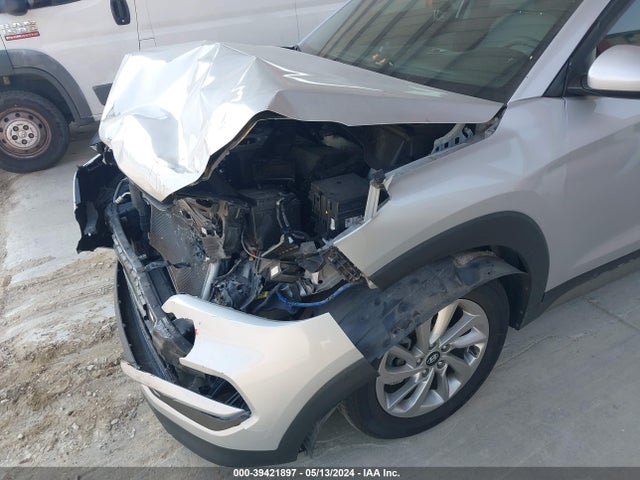 Hyundai TUCSON SE 2017 KM8J33A4XHU295557 Image 13