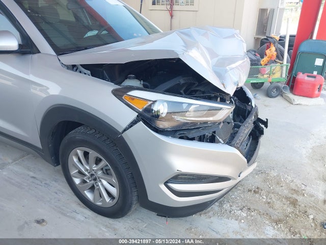 Hyundai TUCSON SE 2017 KM8J33A4XHU295557 Image 14