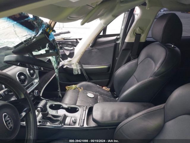 KNAE25LA0J6017586 KIA Stinger Premium