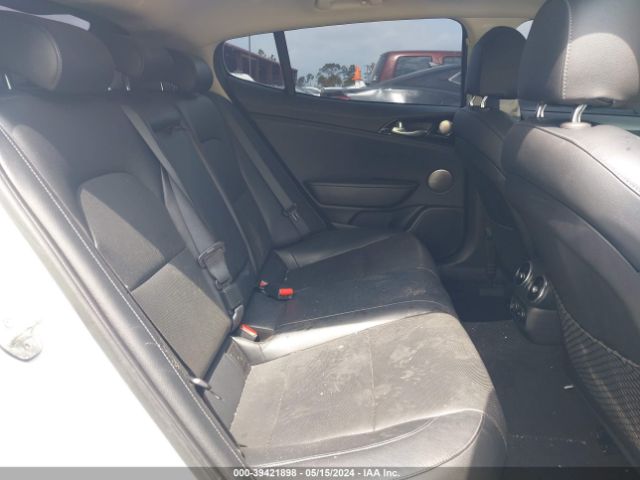 KNAE25LA0J6017586 KIA Stinger Premium