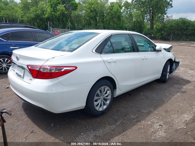 Toyota CAMRY LE 2016 4T4BF1FKXGR517557 Image 4