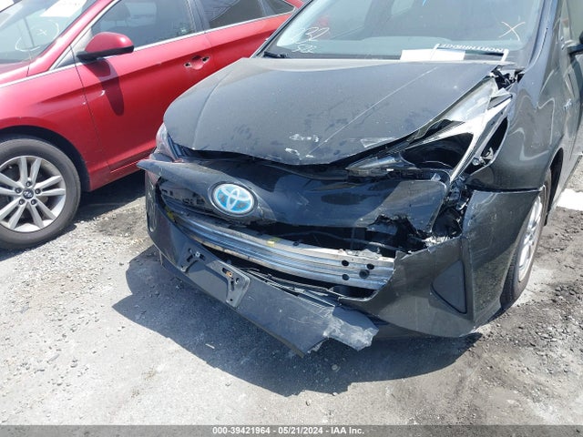Toyota Prius Two 2017 JTDKBRFU9H3549756 Image 13