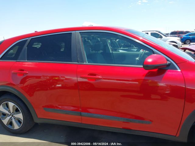 KNDCB3LC8K5290895 KIA NIRO FE