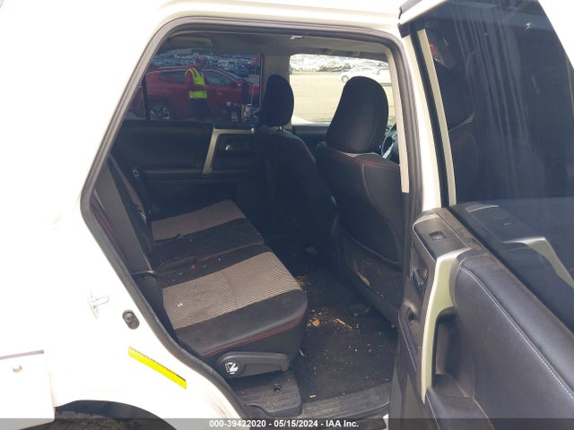 Toyota 4RUNNER SR5 2016 JTEBU5JR8G5365879 Image 8