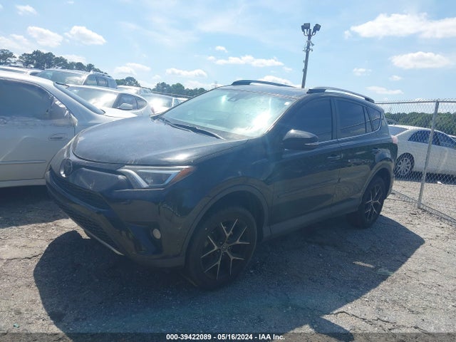 Toyota RAV4 SE 2018 2T3NFREV4JW434352 Image 2