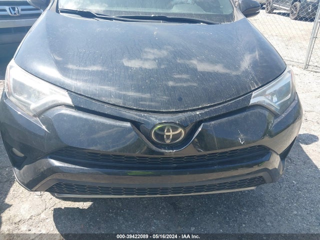Toyota RAV4 SE 2018 2T3NFREV4JW434352 Image 6