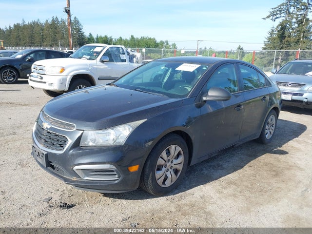 Chevrolet Cruze Ls Auto 2015 1G1PA5SG2F7157590 Image 2