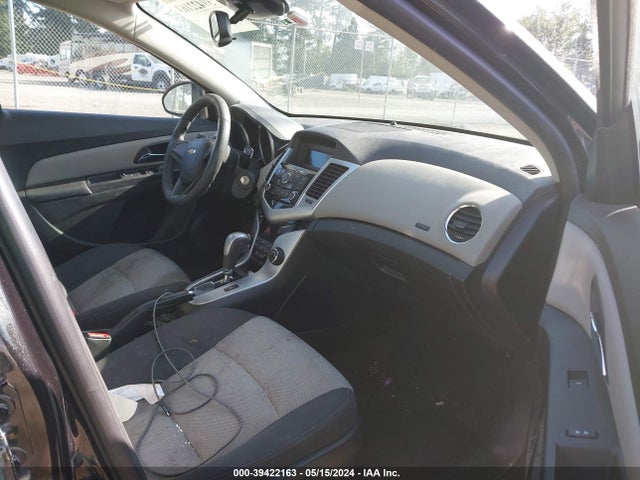 Chevrolet Cruze Ls Auto 2015 1G1PA5SG2F7157590 Image 5