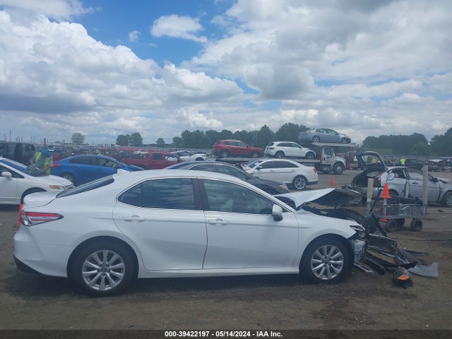 Toyota CAMRY LE 2020 4T1C11AK9LU941679 Image 13