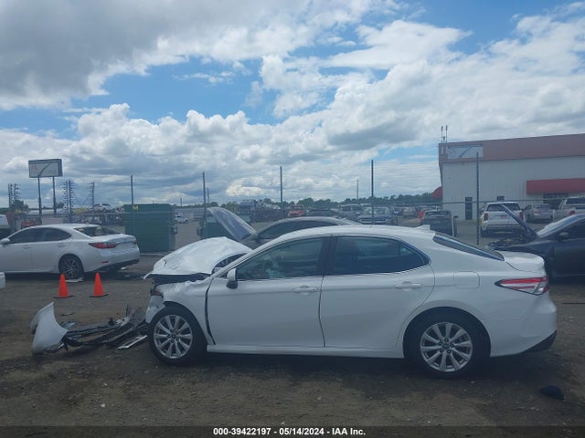 Toyota CAMRY LE 2020 4T1C11AK9LU941679 Image 14