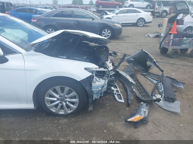 Toyota CAMRY LE 2020 4T1C11AK9LU941679 Image 18