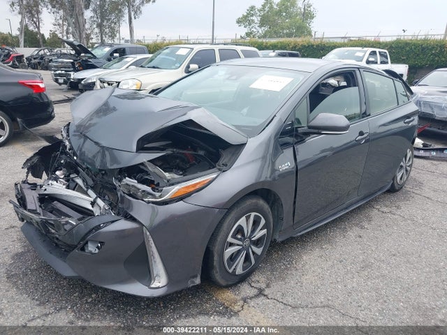 Toyota Prius Prime Premium 2018 JTDKARFP0J3098770 Image 2
