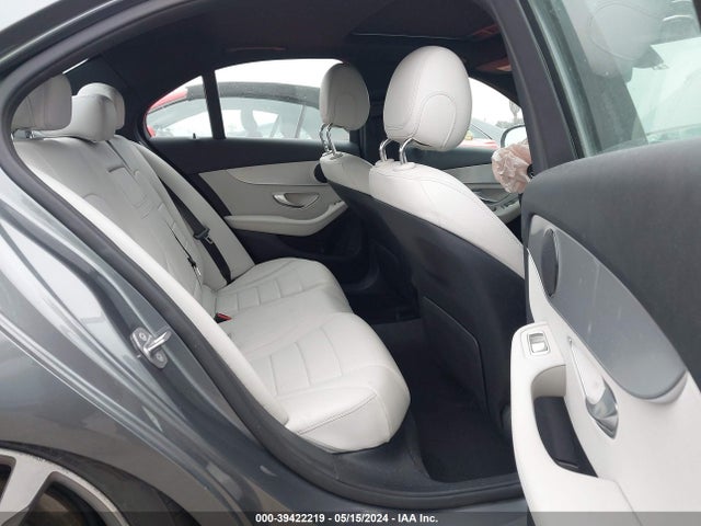 55SWF4HB7JU235597 Mercedes-Benz C 350E