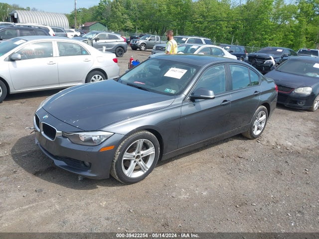 WBA3C3C59FK201113 BMW 320i Xdrive