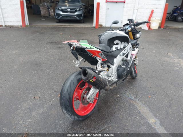 2017 APRILIA TUONO ZD4KGUA0XHS000473 Photo 3