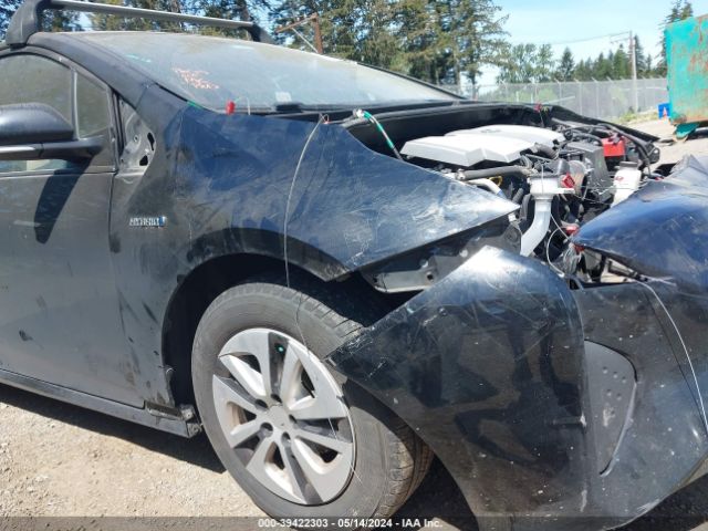 JTDKARFU7G3017570 Toyota Prius Four