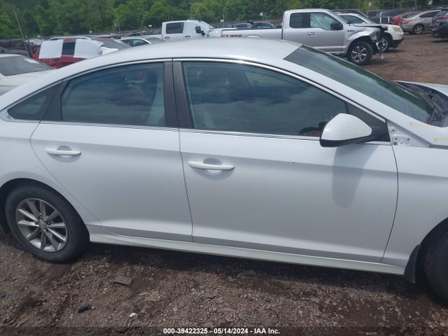 Hyundai SONATA SE 2019 5NPE24AF5KH729465 Image 14