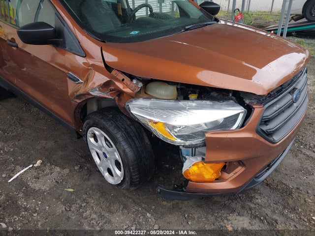 Ford ESCAPE S 2017 1FMCU0F76HUC61090 Image 6
