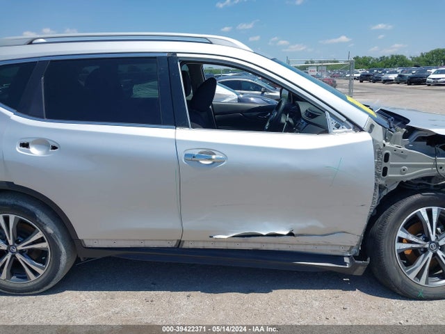 Nissan ROGUE SV 2019 5N1AT2MT8KC752781 Image 13
