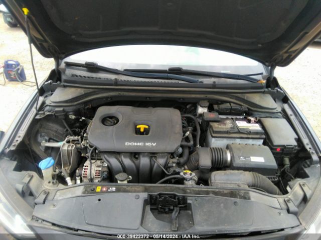 5NPD84LF7HH098301 Hyundai ELANTRA SE