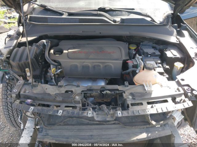3C4NJCBBXJT300085 Jeep Compass Latitude Fwd