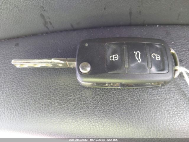 1VWAT7A38FC115009 Volkswagen Passat 1.8t Limited Edition