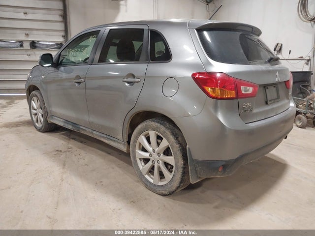 4A4AP3AU2FE001173 Mitsubishi Outlander Sport Es