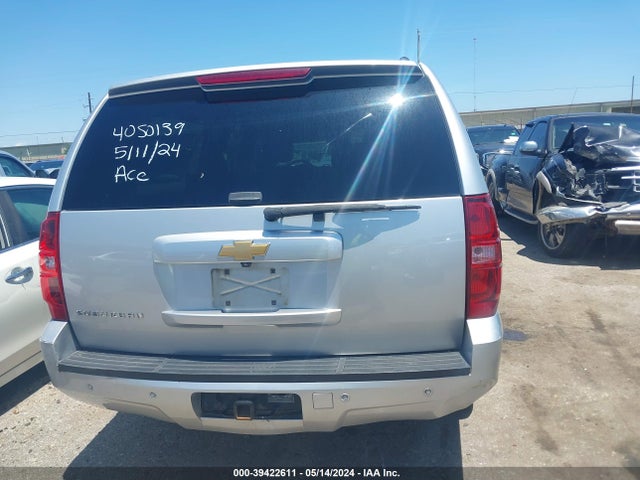 Chevrolet Suburban 1500 Lt 2014 1GNSCJE09ER165733 Image 16