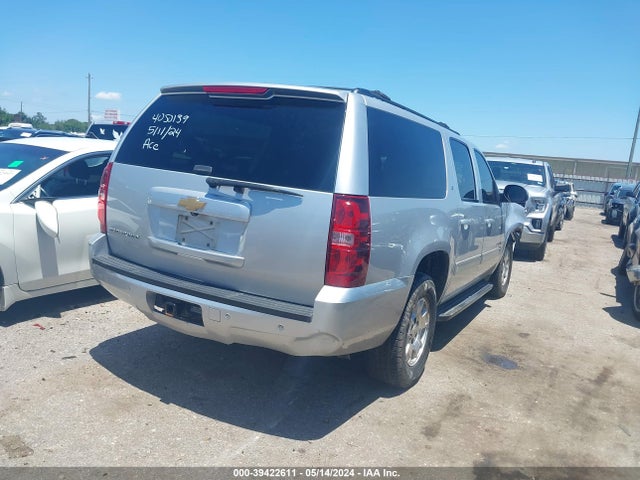 Chevrolet Suburban 1500 Lt 2014 1GNSCJE09ER165733 Image 4