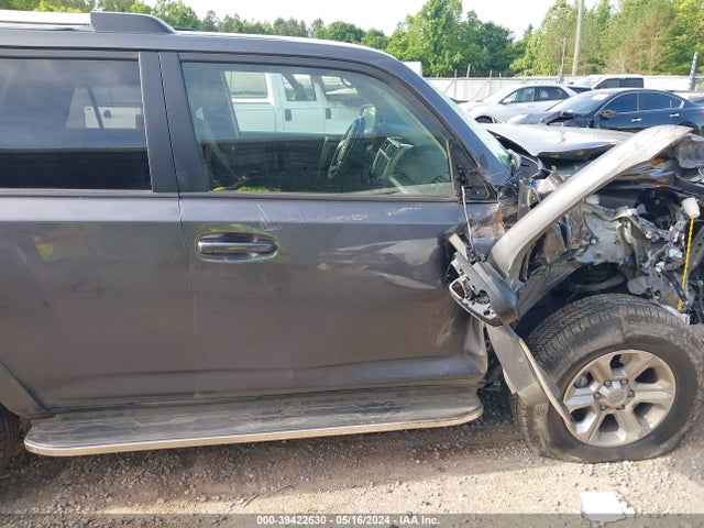 Toyota 4RUNNER SR5 2022 JTEEU5JR5N5276605 Image 14