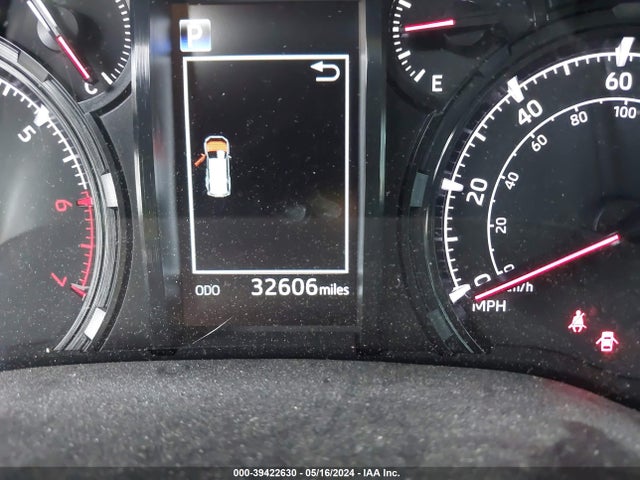 Toyota 4RUNNER SR5 2022 JTEEU5JR5N5276605 Image 16
