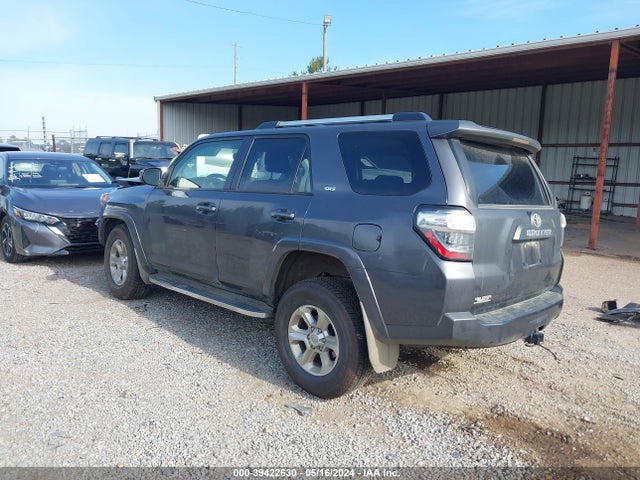 Toyota 4RUNNER SR5 2022 JTEEU5JR5N5276605 Image 3