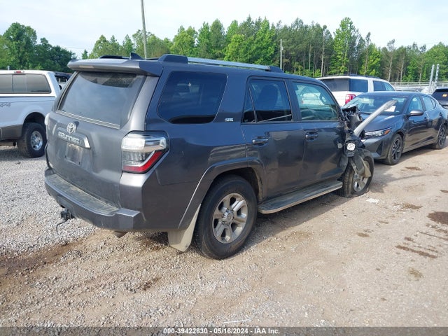 Toyota 4RUNNER SR5 2022 JTEEU5JR5N5276605 Image 4