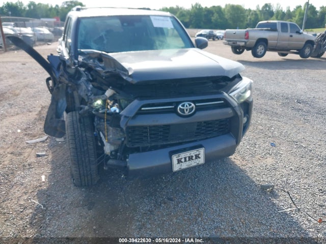 Toyota 4RUNNER SR5 2022 JTEEU5JR5N5276605 Image 6