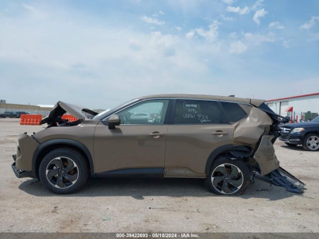 JN8BT3BB9RW423366 Nissan Rogue Sv Intelligent Awd