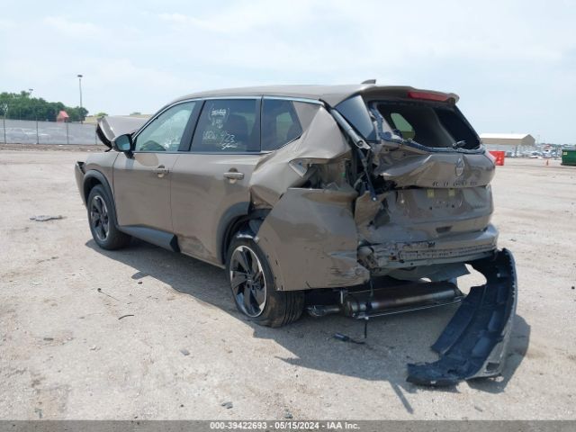 JN8BT3BB9RW423366 Nissan Rogue Sv Intelligent Awd