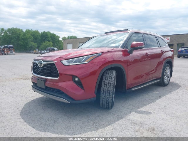 Toyota Highlander Platinum 2022 5TDFZRBHXNS188280 Image 2