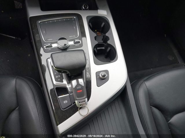 WA1AHAF70KD016566 Audi Q7 45 Premium/45 Se Premium